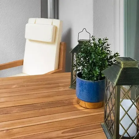 Luxuriose 3-zi-wohnung Im Zentrum, Grosser Balkon *